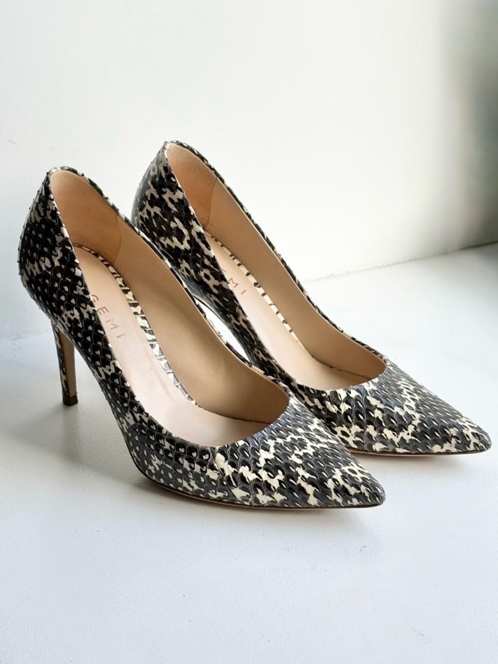 M Gemi Esatto 90mm Snakeskin Pointed-Toe Pumps in Black and Cream